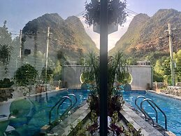 Yangshuo Serene Cove Hotel