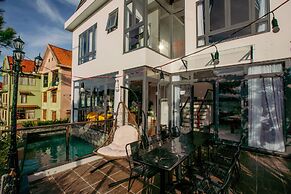 Tan Villa 2