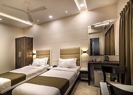 Hotel Royal Treat