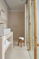 Canal Suites