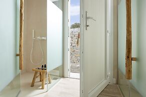 Canal Suites