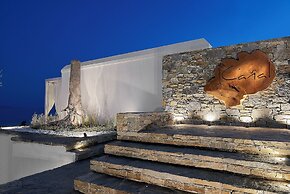 Canal Suites