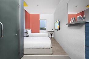 Yello! Hotel