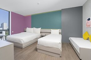 Yello! Hotel