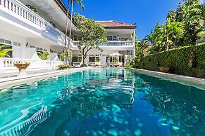 Akaya Bali
