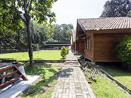 OYO 883 Pavo Resort