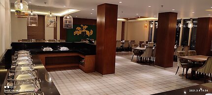 Hotel Le Lotus Grand Varanasi