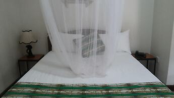 White Castle Hotel Arua