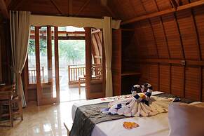Kubu Padi Wooden House