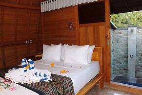 Kubu Padi Wooden House
