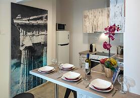 Blue Ark Stylish Athens