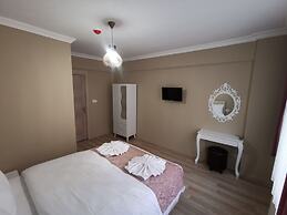 Kizil Elma Hotel