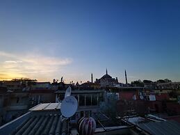 Kizil Elma Hotel