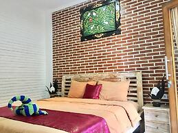 Mikuk Homestay