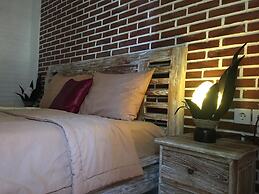 Mikuk Homestay