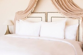 The White Camel Lodge