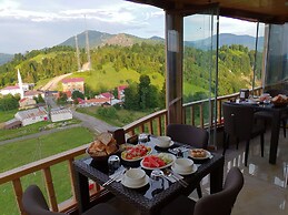 Sisdagi Zirve Otel
