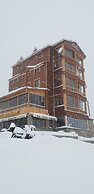 Sisdagi Zirve Otel