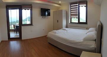 Sisdagi Zirve Otel