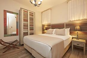 AlaBora Hotel - Alaçatı