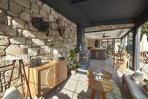 AlaBora Hotel - Alaçatı