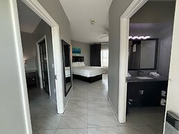 Grace Bay Suites