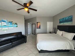 Grace Bay Suites