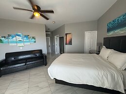 Grace Bay Suites