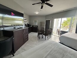 Grace Bay Suites