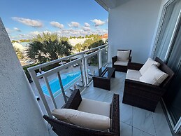 Grace Bay Suites