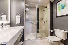 Hyatt House Winnipeg-South/Outlet Collection