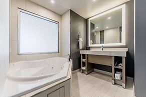 Hyatt House Winnipeg-South/Outlet Collection