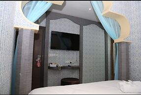 Vivids Hotel