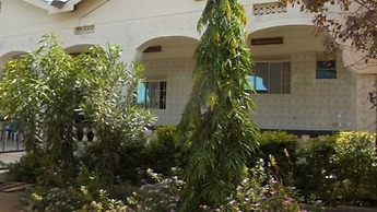 Shalosa Hotel