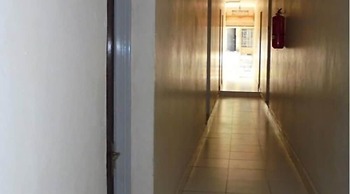 Shalosa Hotel