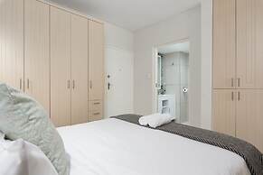 Montclair 302