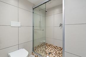 Montclair 302