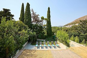 Hedera Estate, Villa Hedera