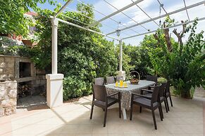 Villa Florence - Mediterranean Garden&pool
