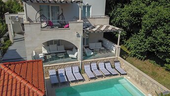Hedera Estate, Villa Hedera X