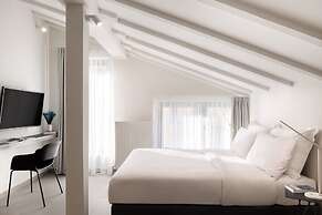 Thess Residences