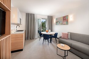 Noemia Apartments
