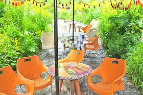 Dilek Suit & Cafe