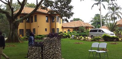 The Estate Ebwerenga
