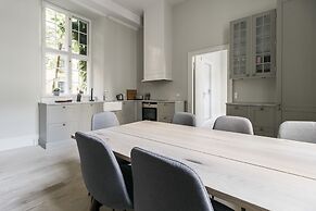 Spectacular City Centre Apartment