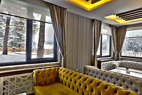 Lagoon Palace Hotel