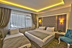 Lagoon Palace Hotel
