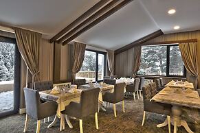 Lagoon Palace Hotel