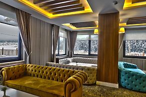 Lagoon Palace Hotel