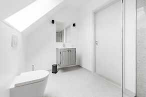 Majestic 300m2 Apartment